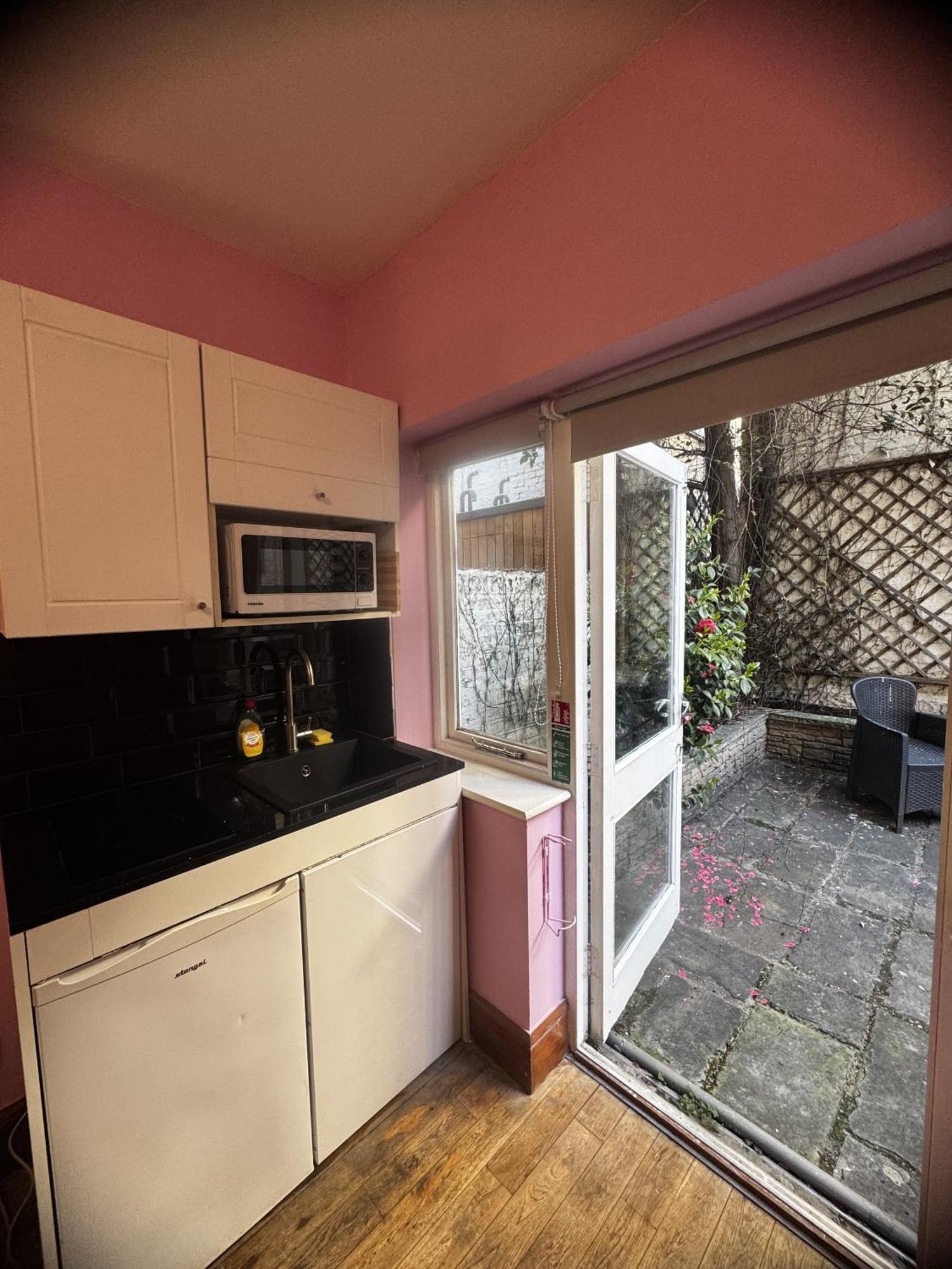 Bed & Breakfast Inverness Terrace Londra